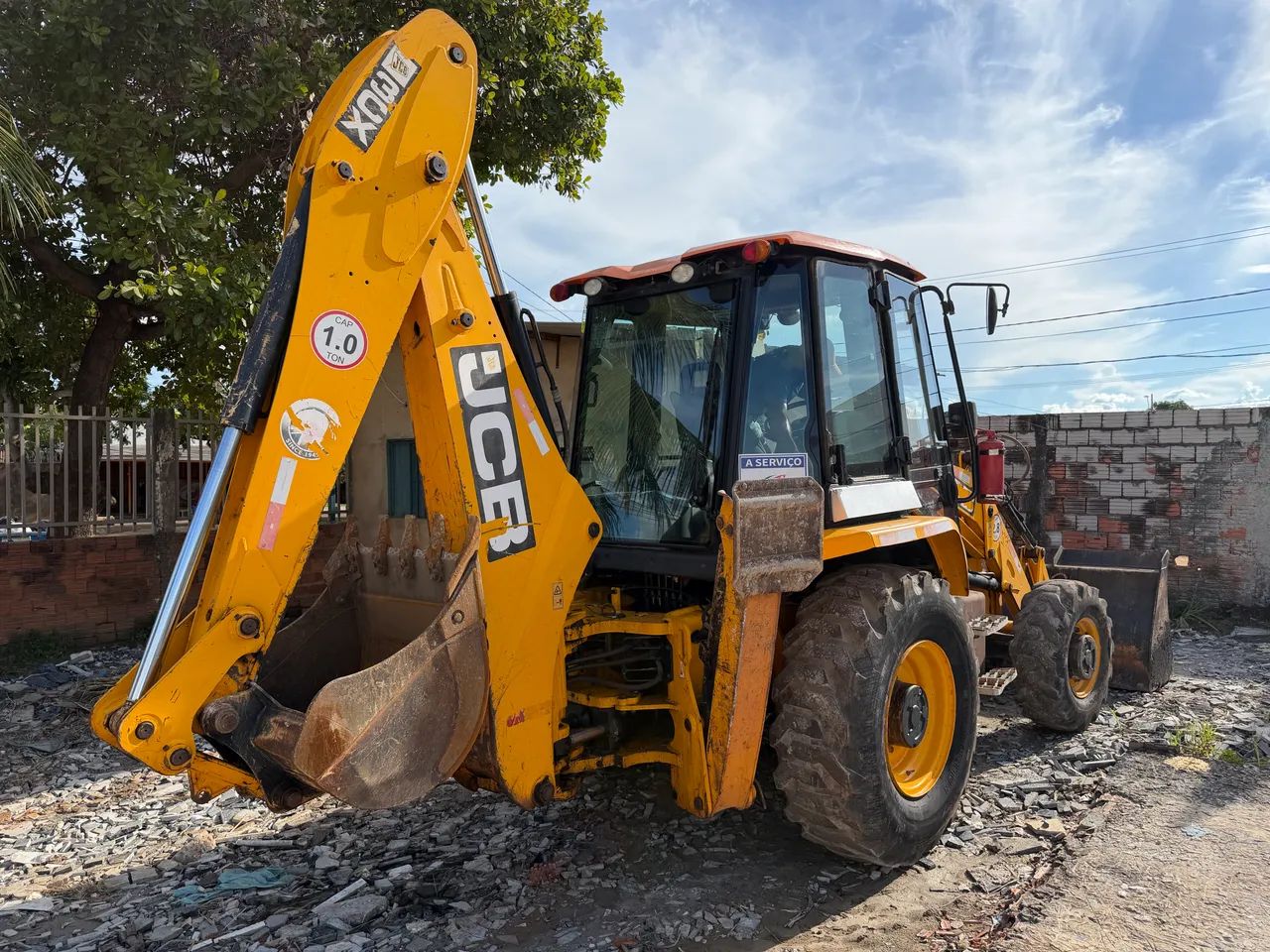 Retroescavadeira JCB 3CX 2021 único dono - Foto 4