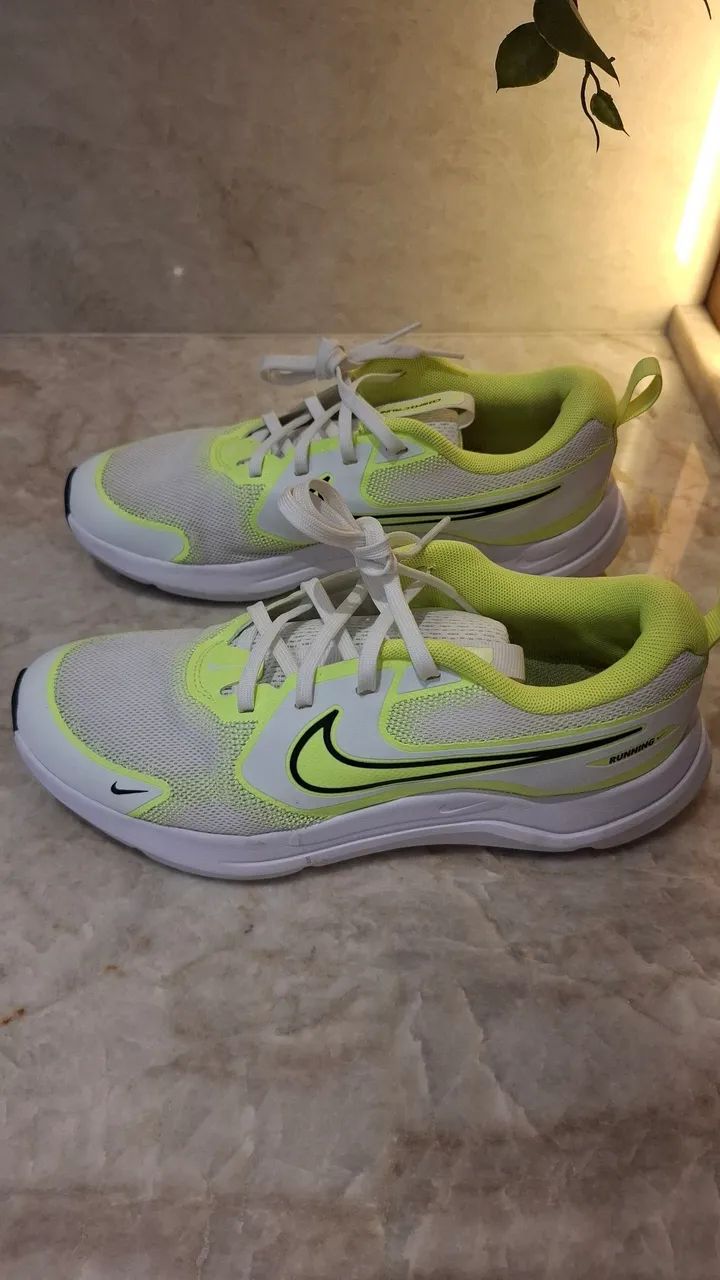 Tenis Nike Cosmic Runner Infantil  - Foto 2