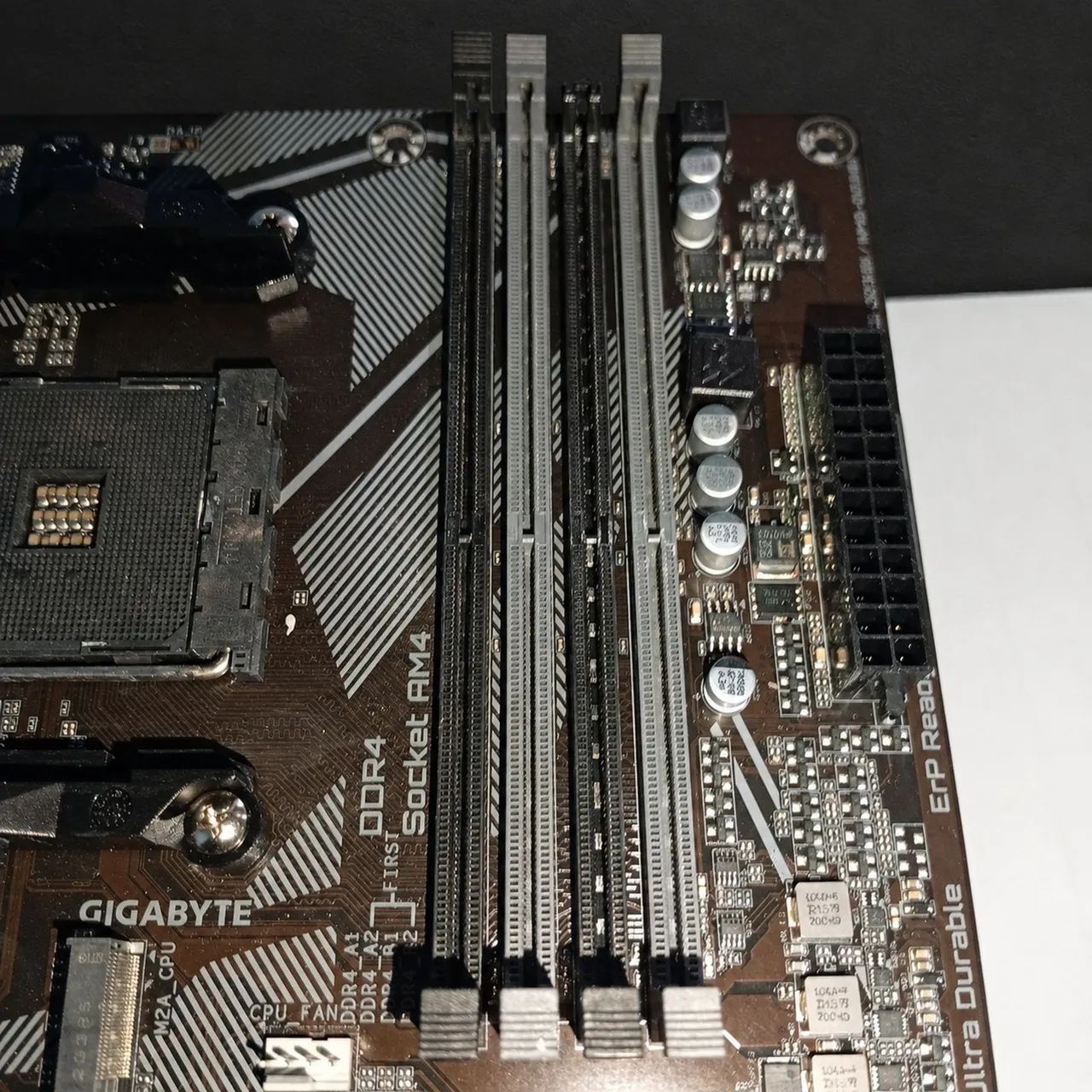 B550M K GIGABYTE  - Foto 4