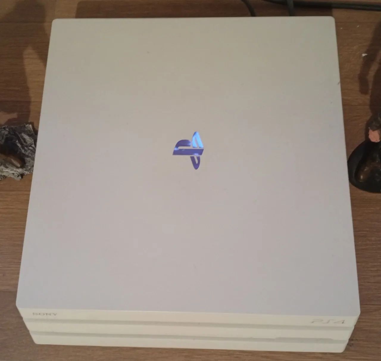 PS4 PRO 1 T - Foto 2