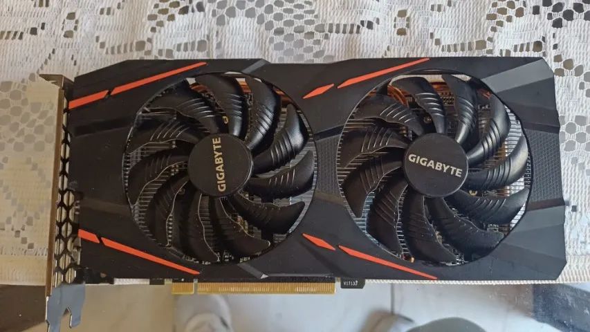 Placa de video RX 590 Gigabyte - Foto 2