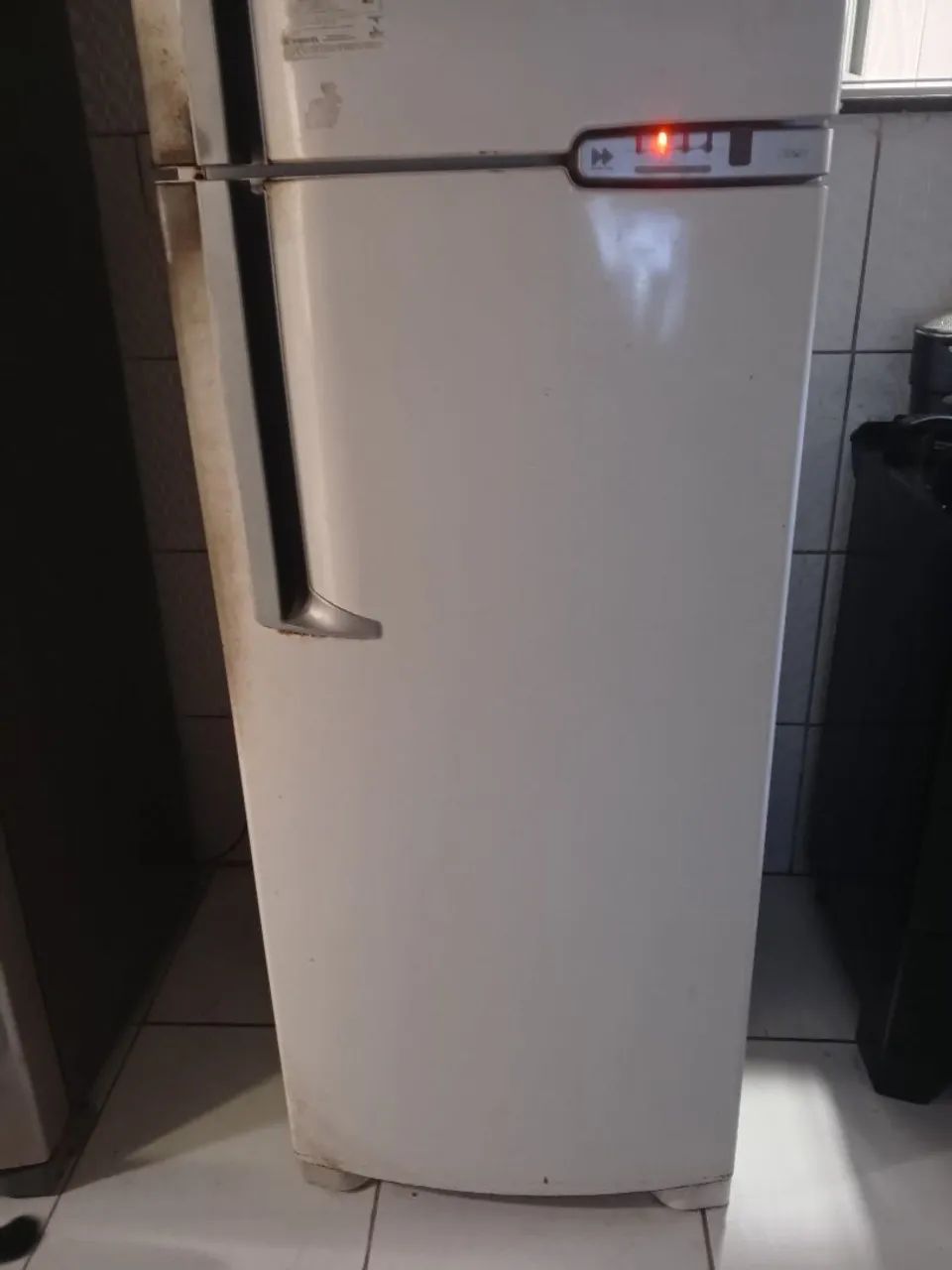 Vendo Geladeira 