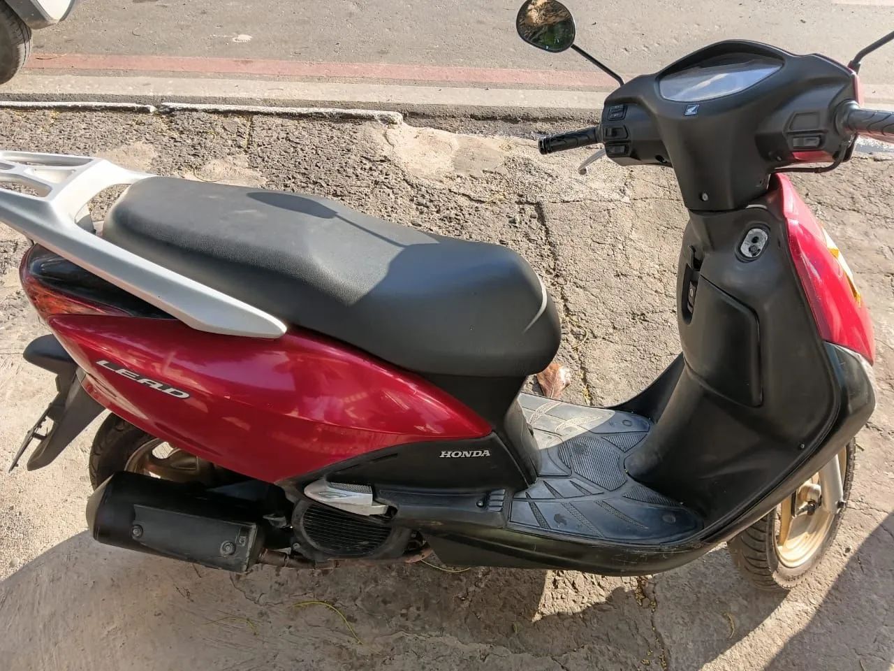 Vendo Honda lead - Foto 3