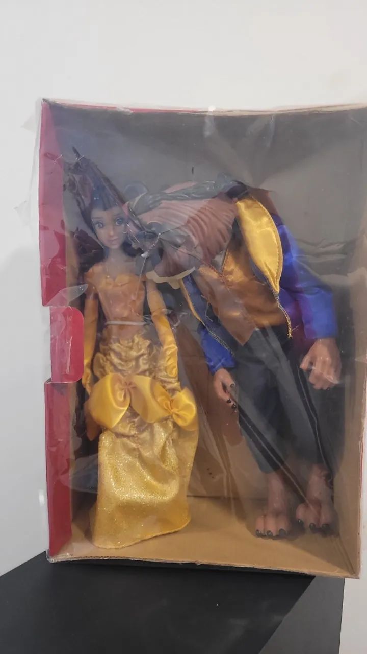 Boneco Dsiney Store casal A Bela e a Fera