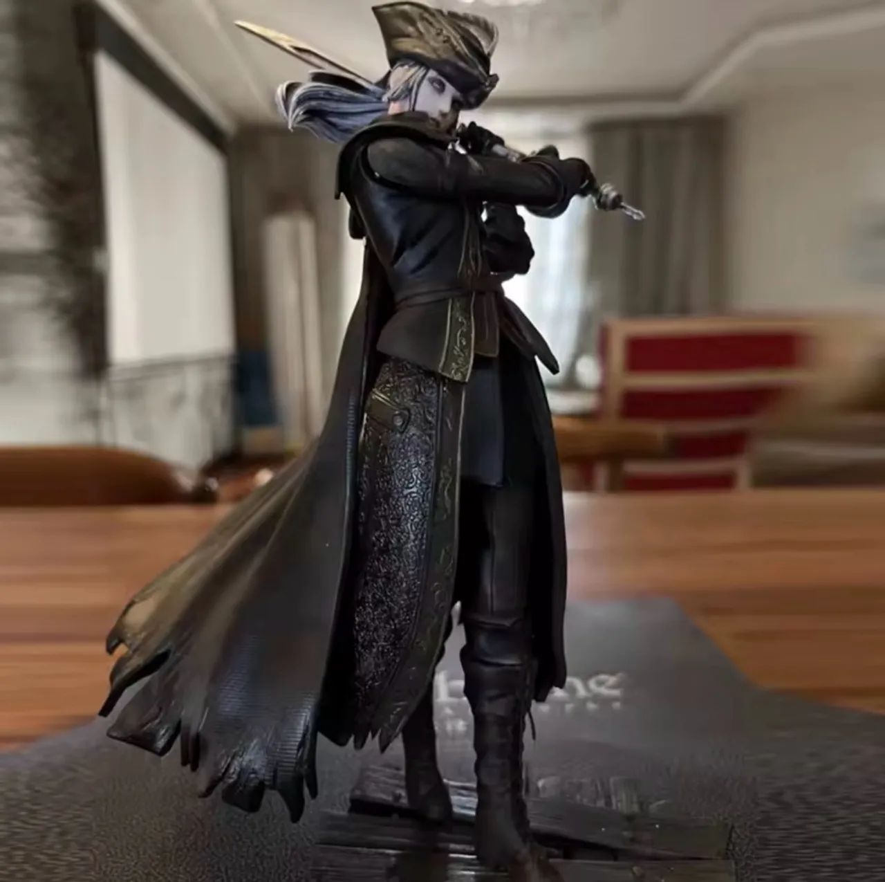 Action Figure Hunter - Bloodborne - Foto 3