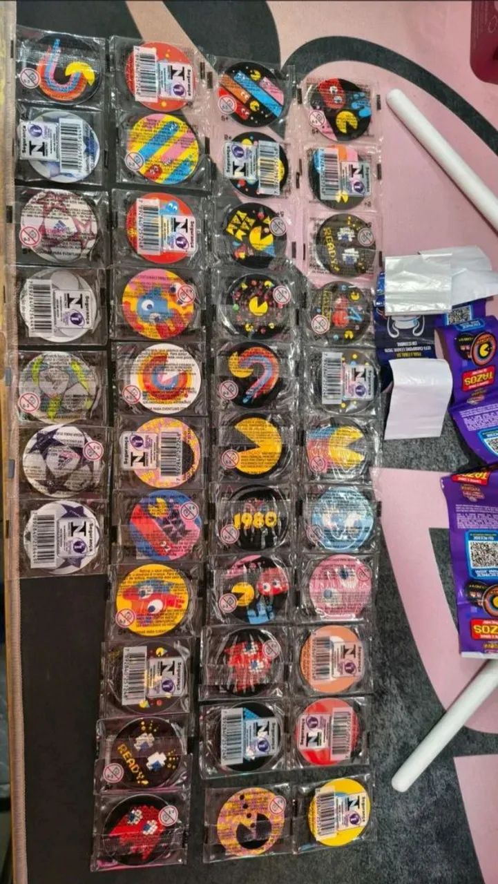 Tazos elmachips Chips PAC Man  e Champions lays