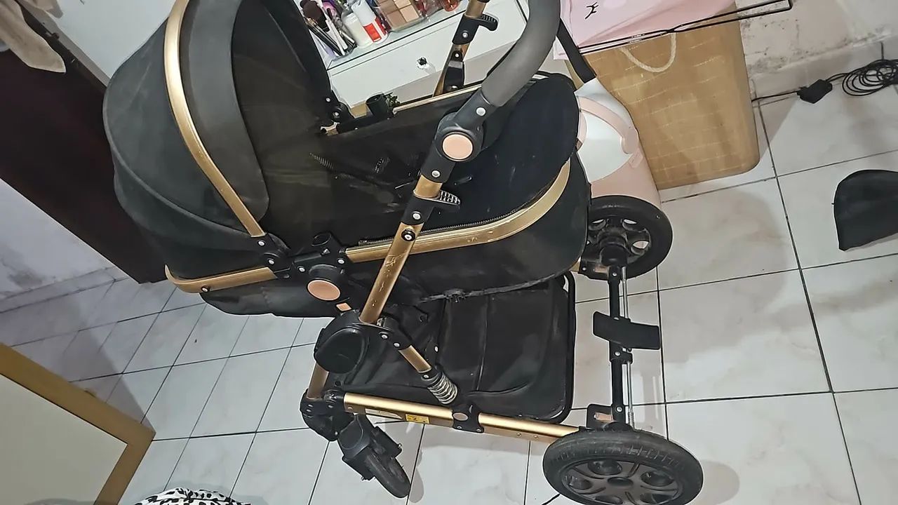 Carrinho de bebê+ bebê conforto  - Foto 2