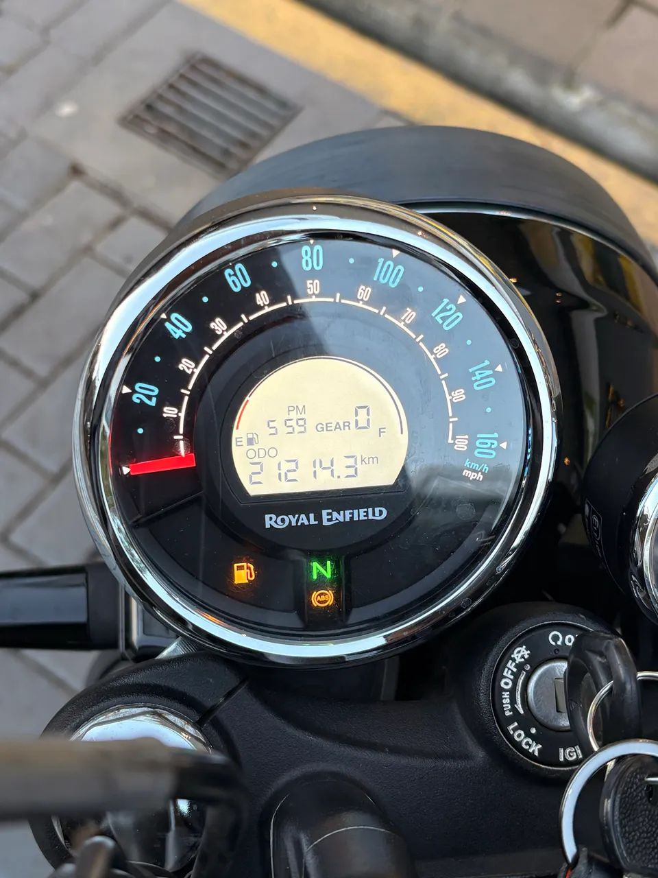 Royal Enfield Meteor 350 2025 - Foto 4