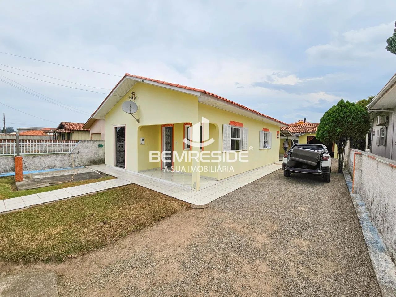 Casa com três quartos no Riachinho - Foto 2