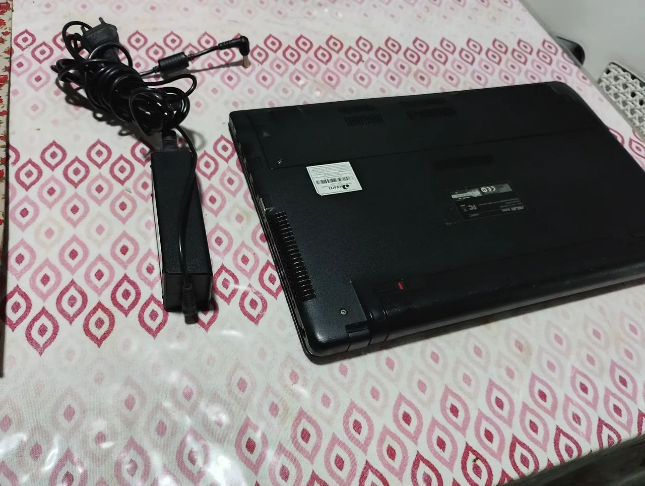 Notebook Asus core i3 hd 1tera 4gb ram teclado numérico  - Foto 4