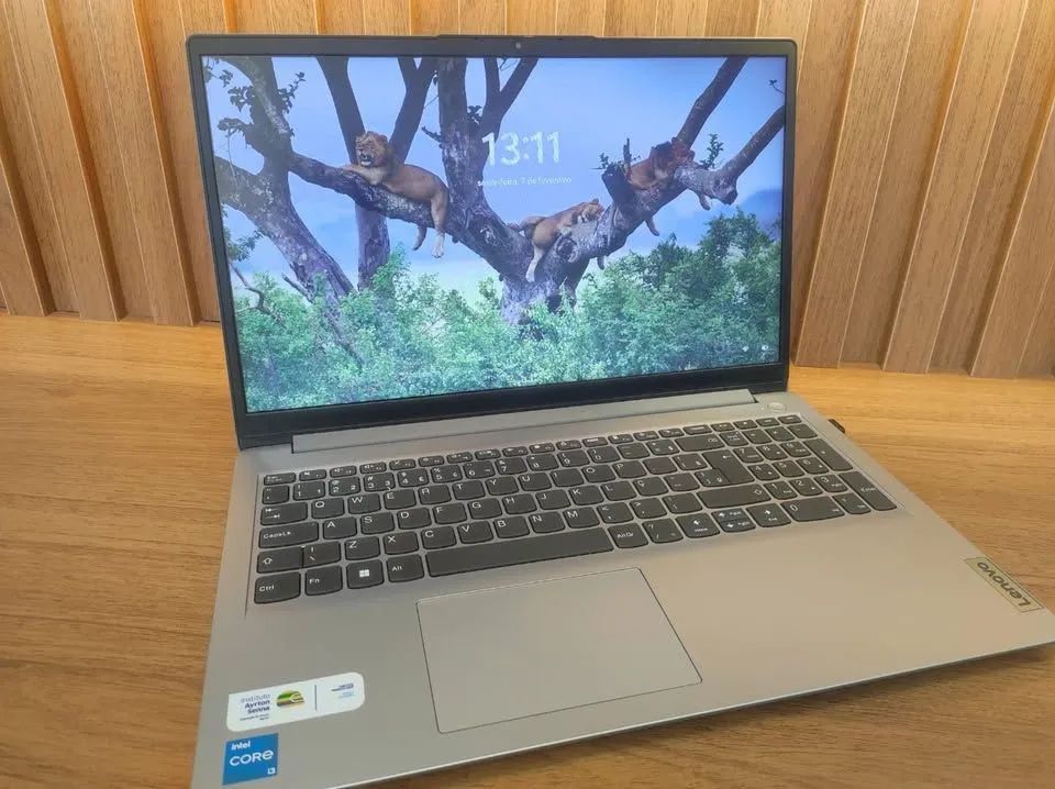 Notebook na garantia com caixa 