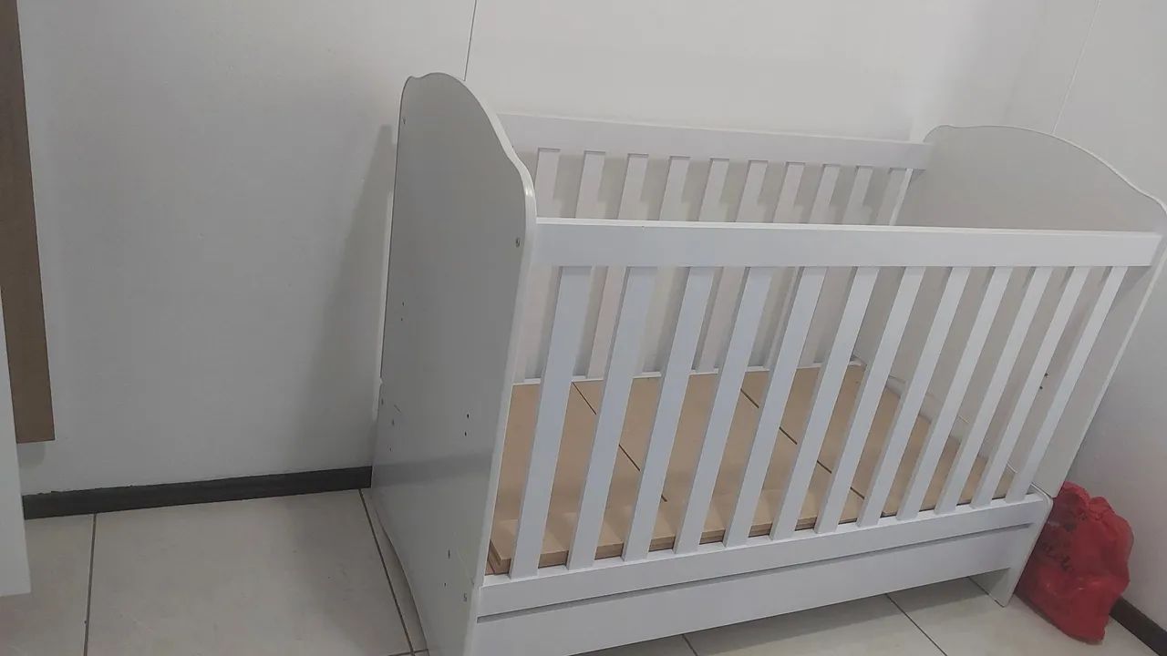 Berço  americano 3 em 1  estou vendendo por motivo de viagem 