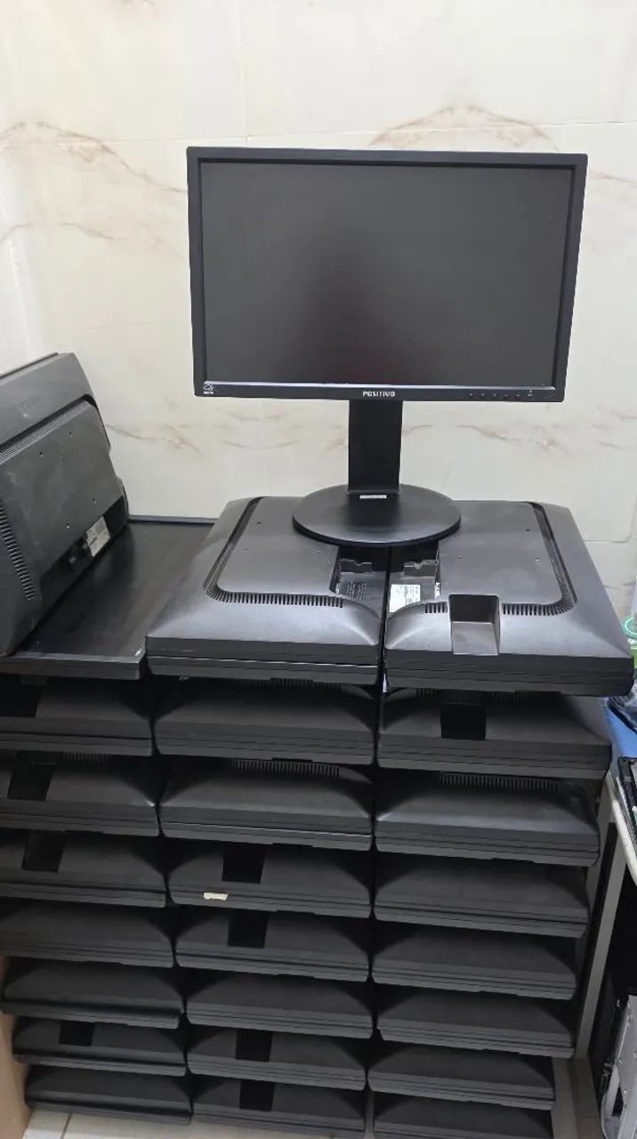 monitor led 20 polegadas base giratória