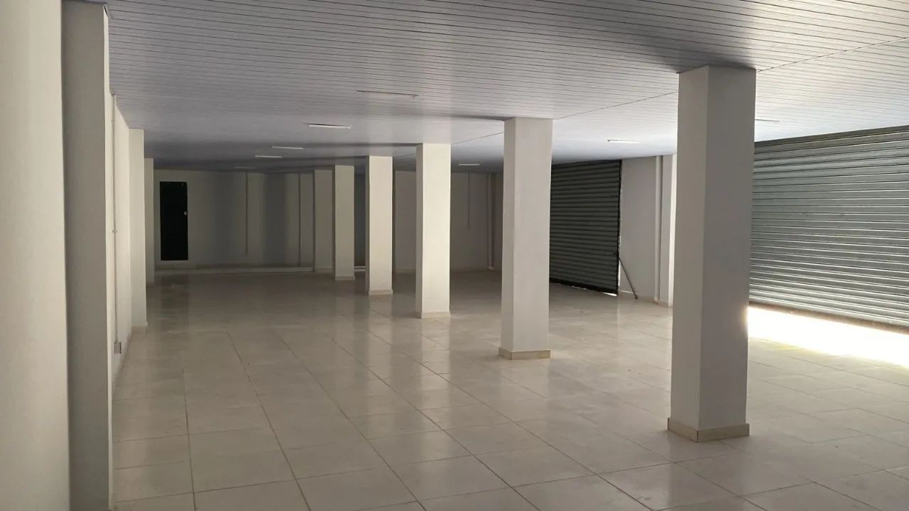 Galpão Av. Liberdade, 450m², Setor Garavelo. - Foto 3