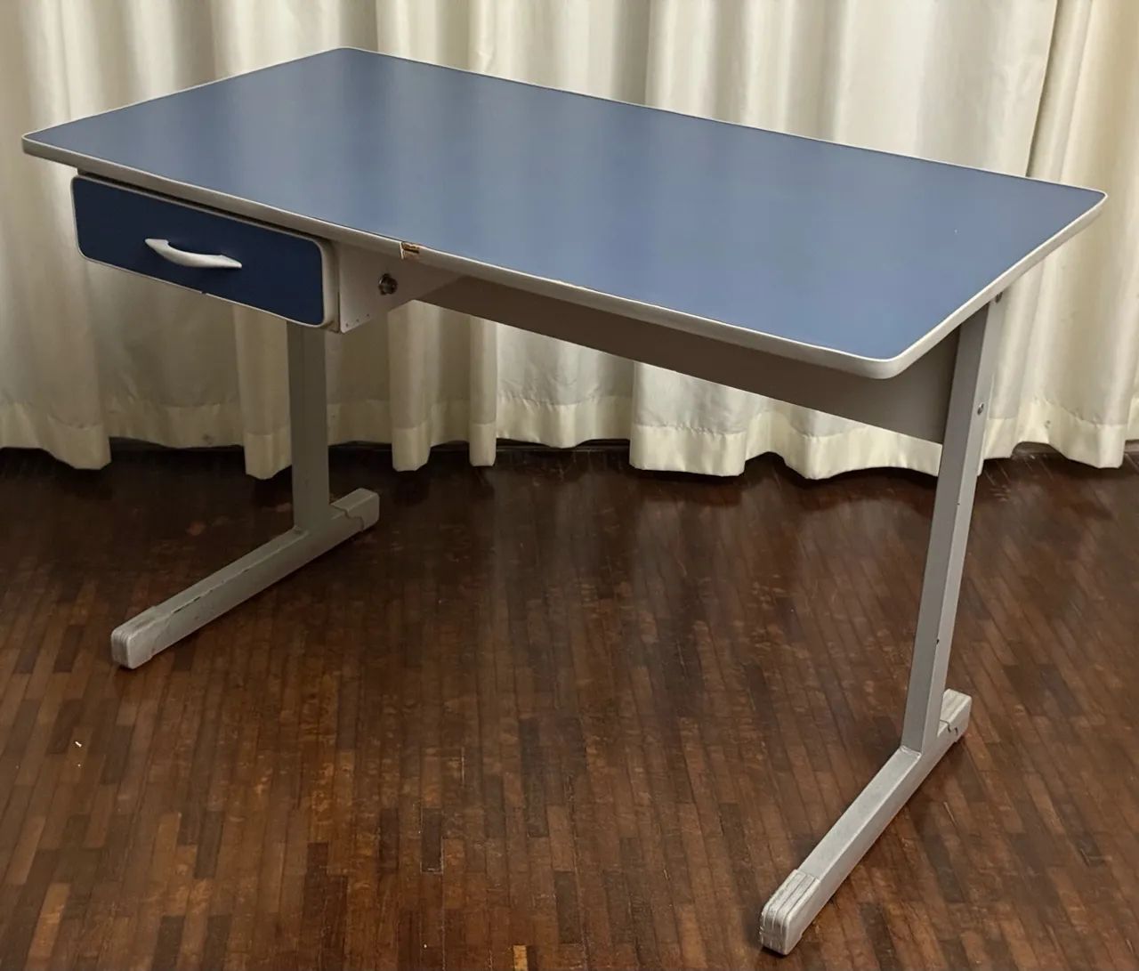 Mesa de Escritório e Home Office  - Foto 3
