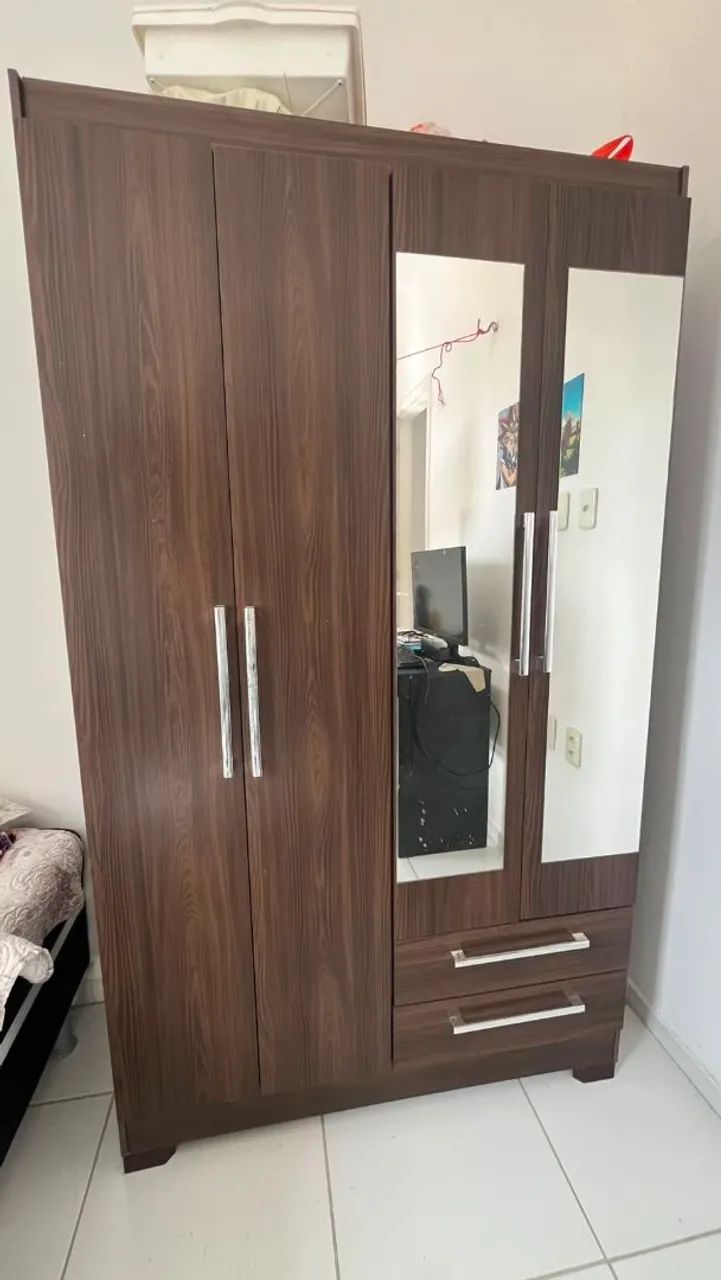 Vendo Guarda Roupa + Cama