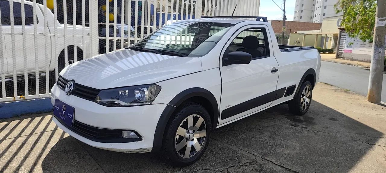Volkswagen Saveiro Saveiro Trendline 1.6 T.Flex 8V 2015