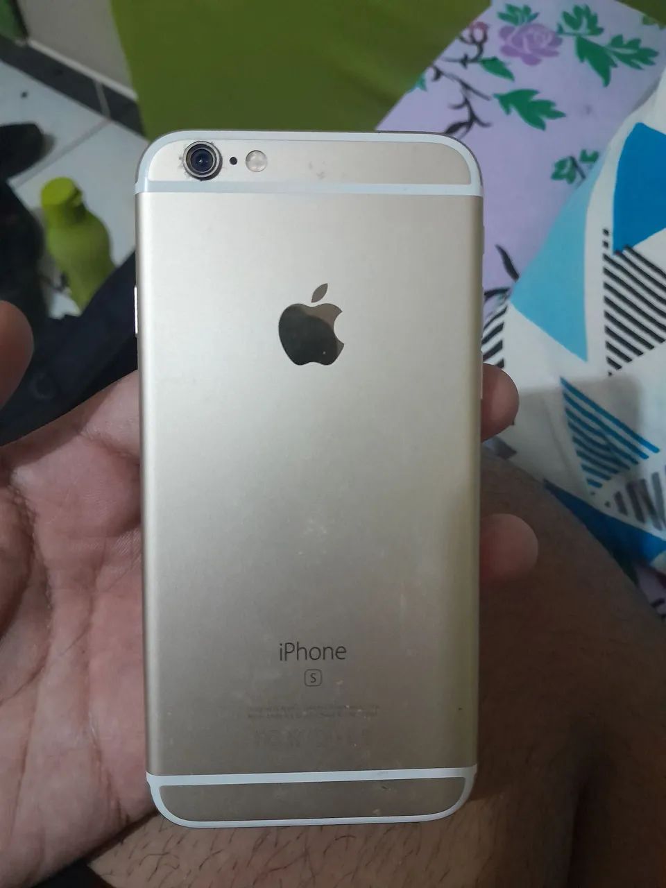 IPHONE 6s DOURADO DE 64GB - Foto 2