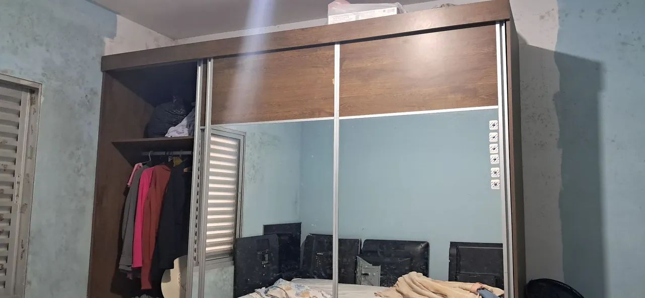 Guarda roupa de casal 