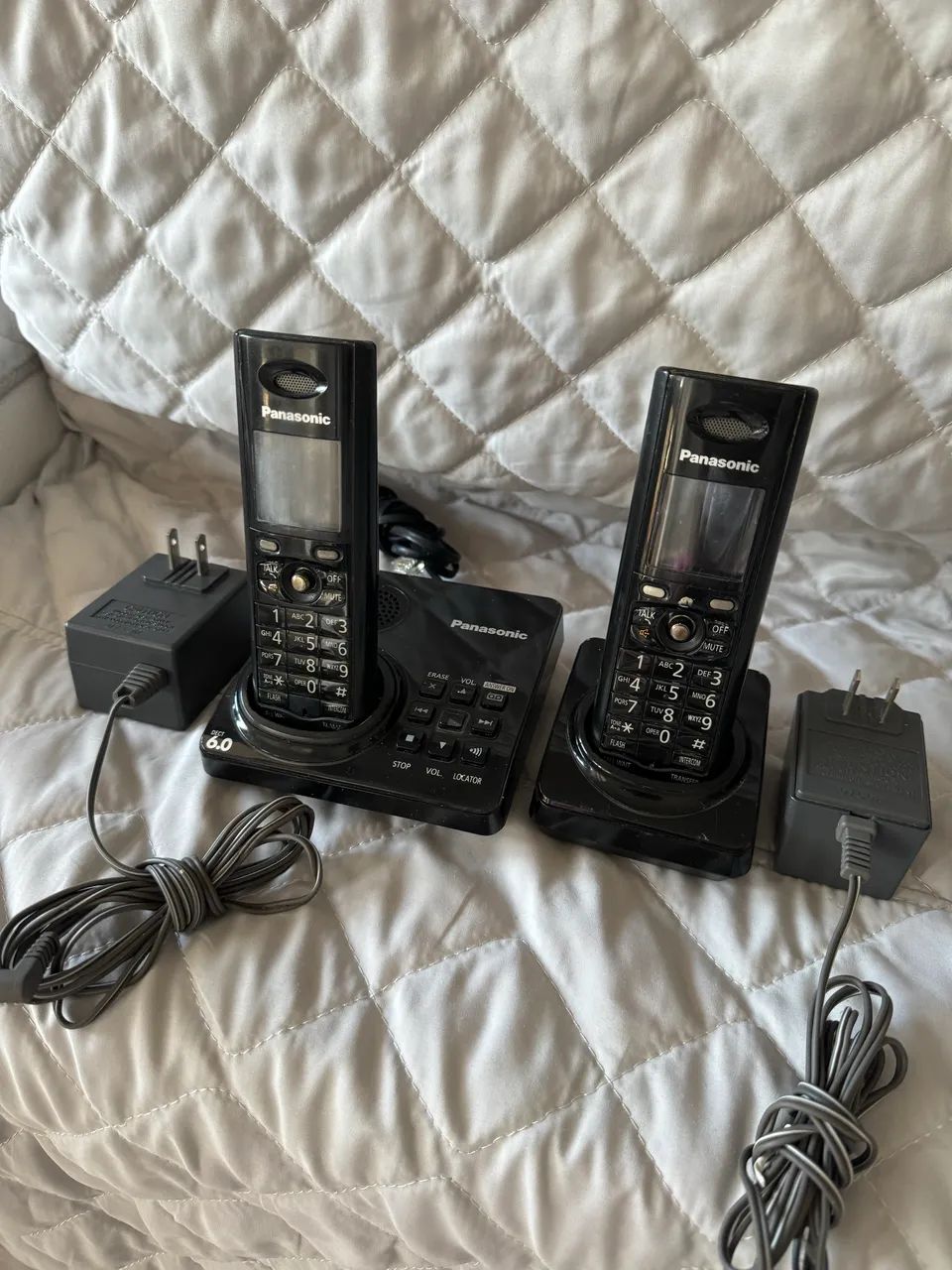 Telefone sem fio com aparelho adicional (extensão) 