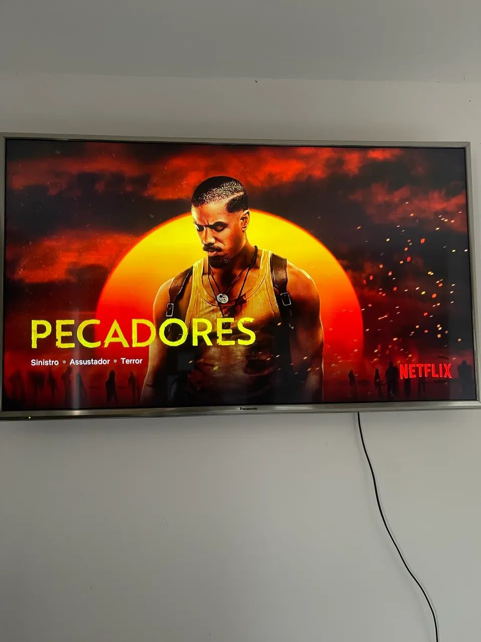 Vendo TV 4k smart Panasonic - Foto 2