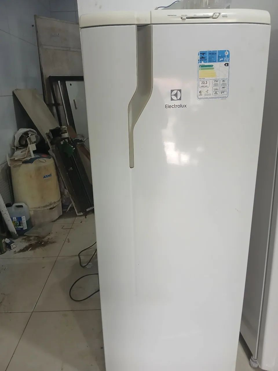 Geladeira gelo seco 1 porta só 
