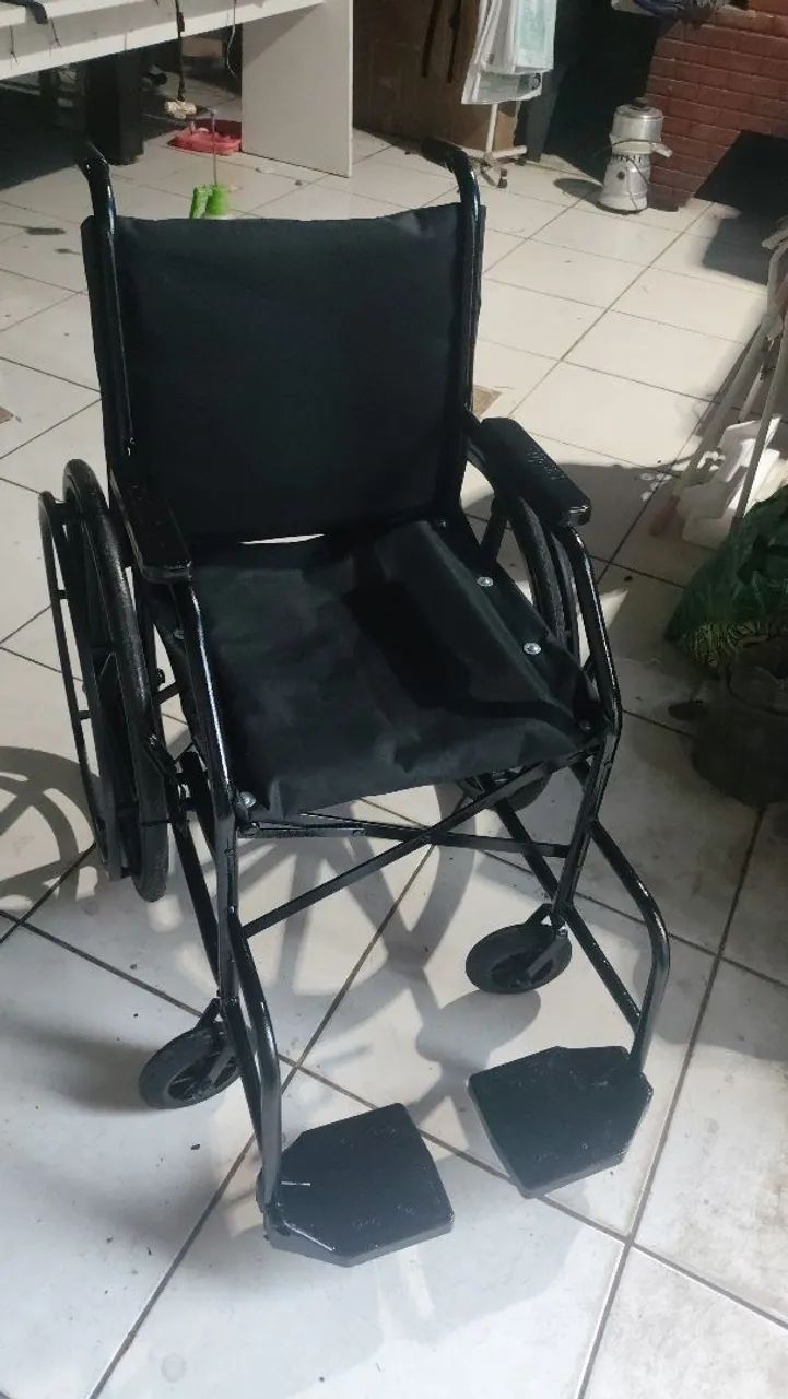 CADEIRA DE RODAS 