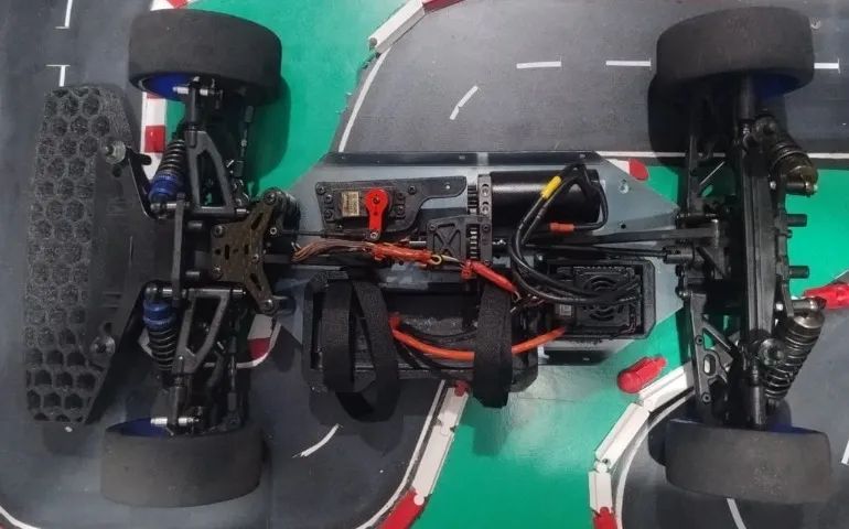 Kyosho GT2 1/8 Eletrico (Todo Revisado, funcionado perfeitamente) - Foto 3