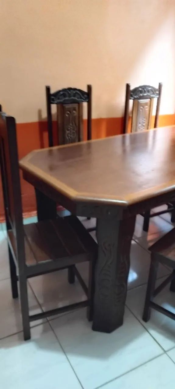 Mesa com 6 cadeiras  .De madeira ,nova . - Foto 2
