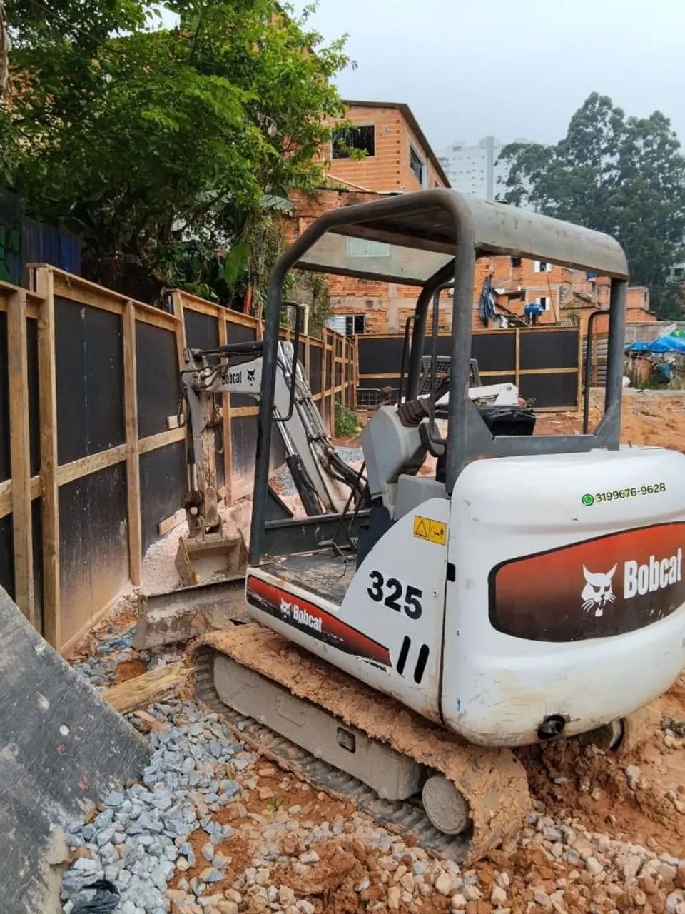 Mini escavadeira Bobcat 325 - Foto 3