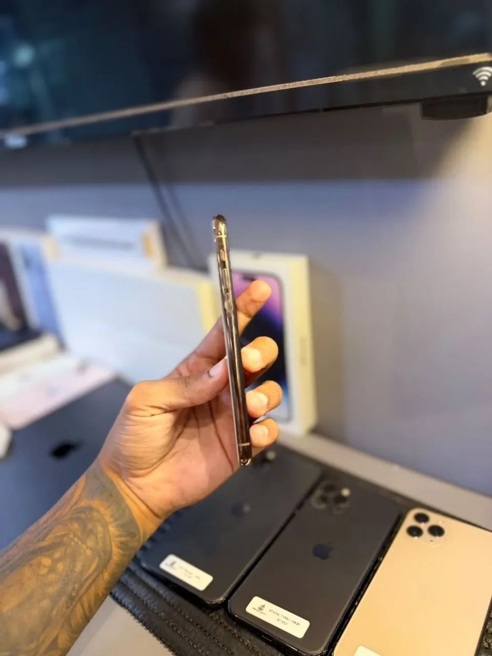 IPHONE 11 PRO 64GB<br>R$ 1.399 - Foto 4