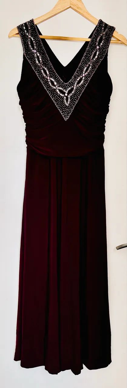 Lindo vestido bordô - Foto 3