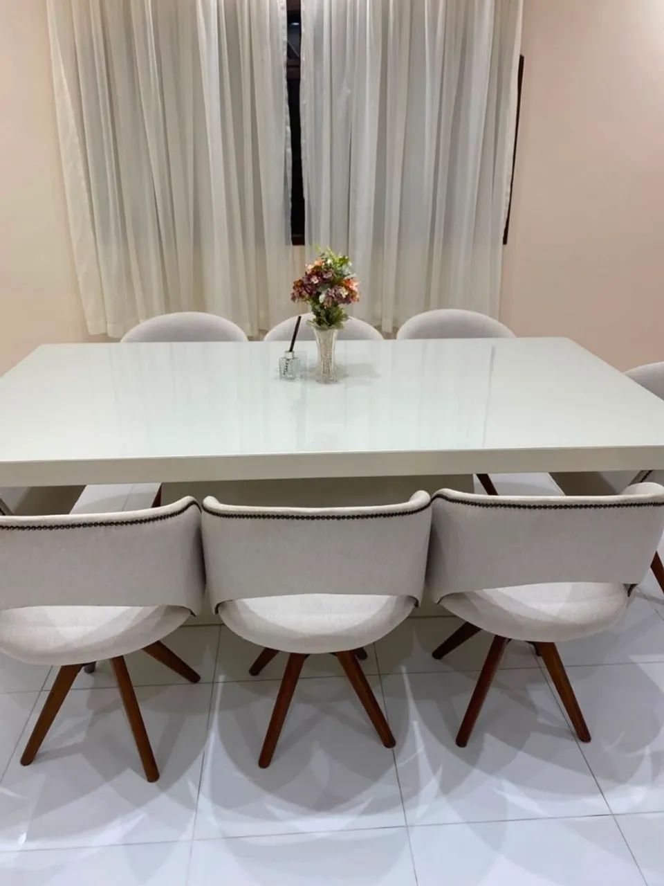 Mesa de Jantar com 8 cadeiras  - Foto 2