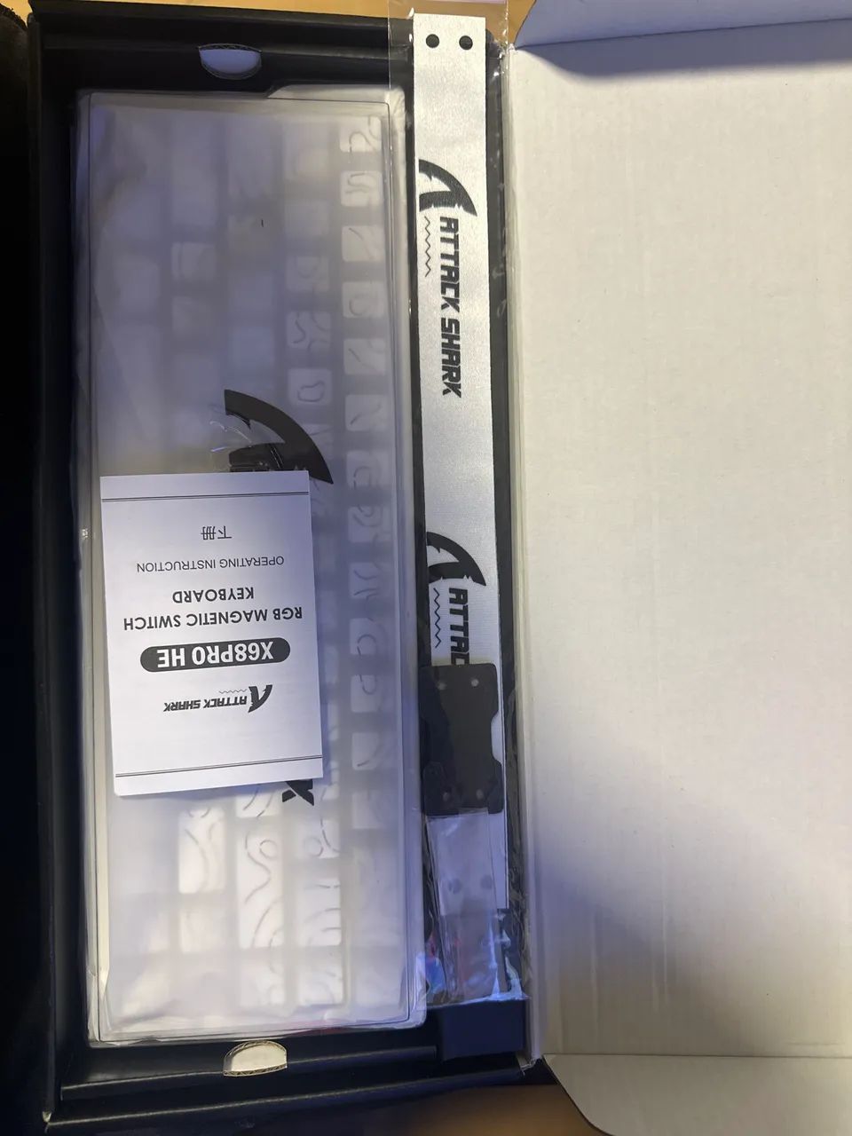 Teclado magnético attack Shark x68 HE