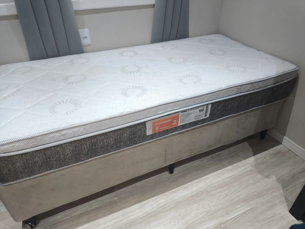 CAMA BOX SOLTEIRO - BASE+COLCHÃO MOLAS ENSACADAS 
