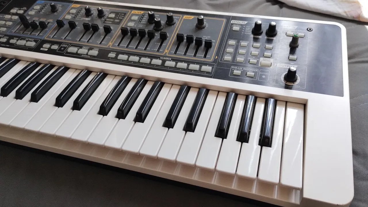 Yamaha Reface CS + bag e protetor de teclas - Instrumentos