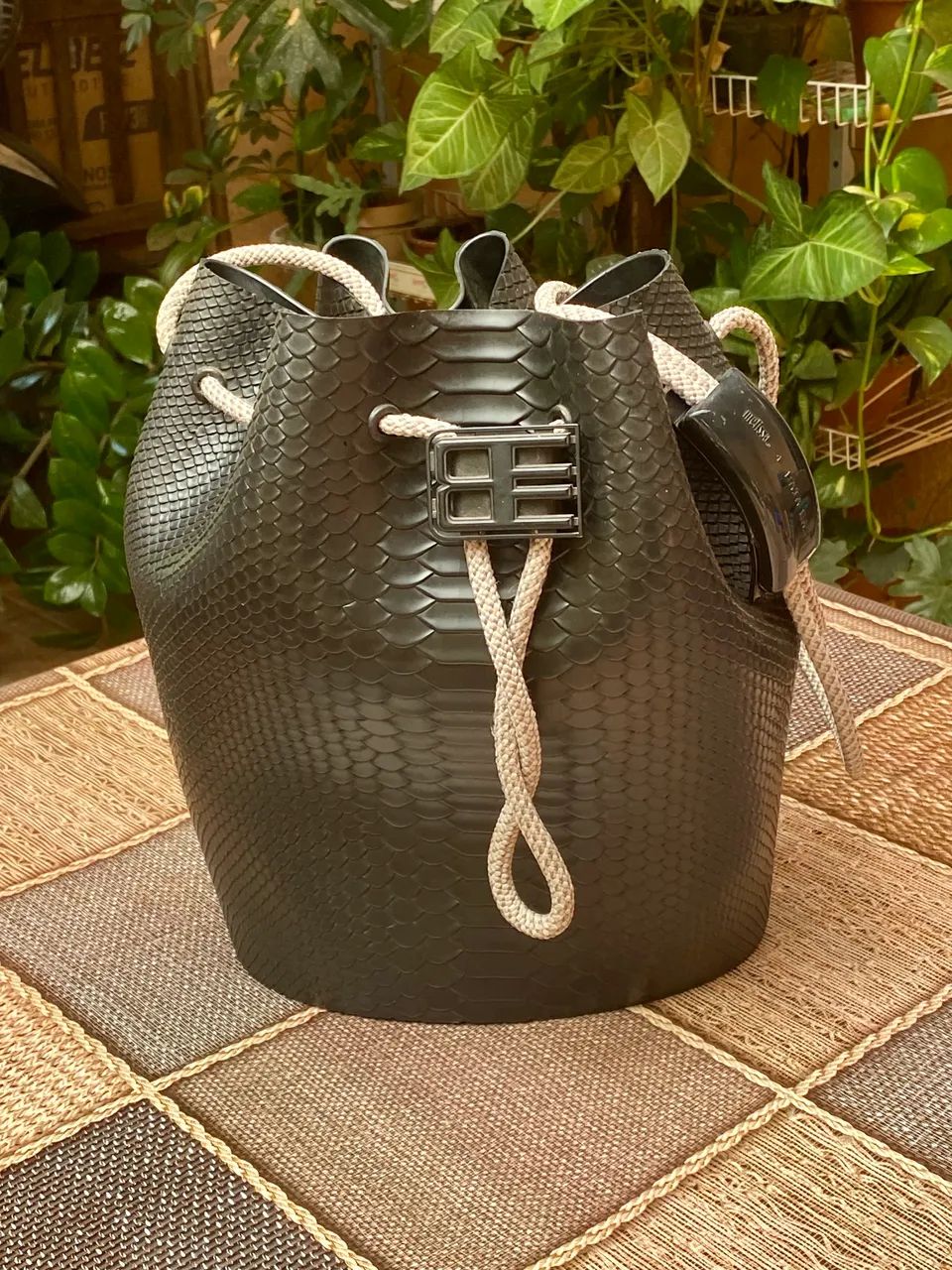 Melissa - bolsa, bota, sandália e tênis  - Foto 3