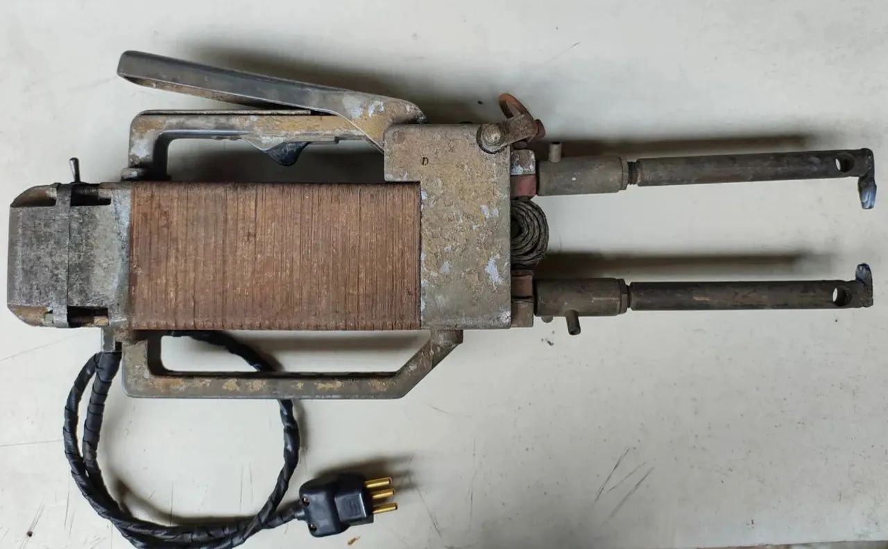 Máquina de Solda Ponto / Ponteadeira SIGEL 220v - Foto 2