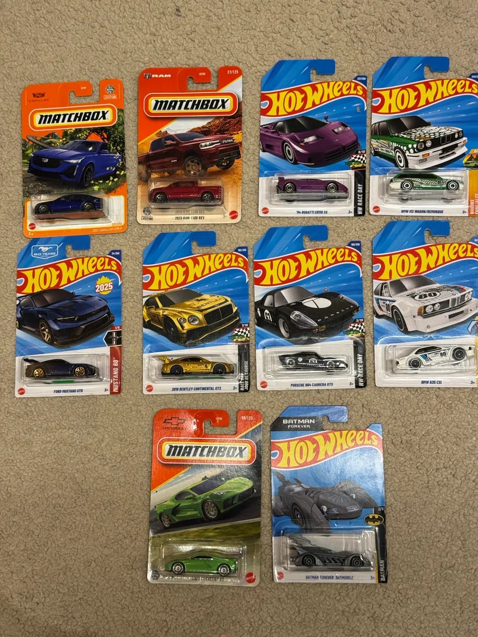 Hot Wheels - 55 mainlines Ferrari / F1 - Foto 4