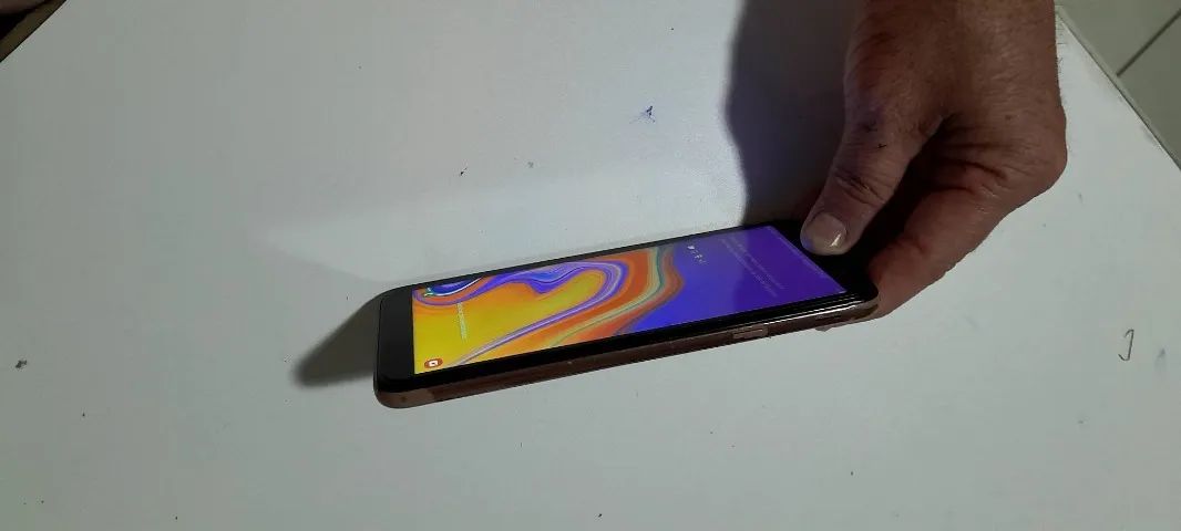 Celular Samsung  J4 - Foto 2