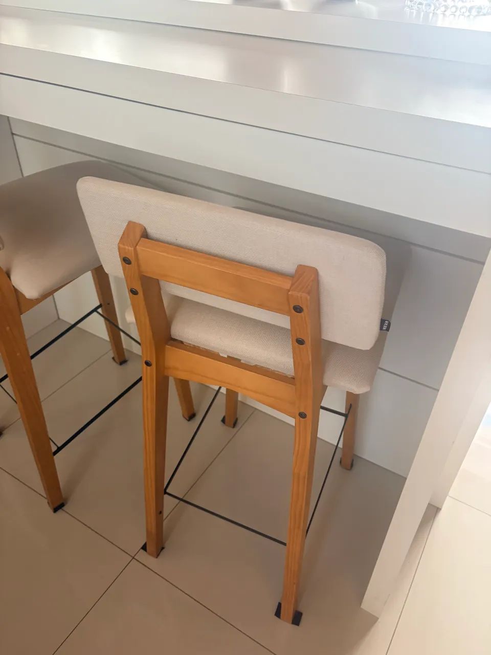 Banquetas + Balcão Extensível /Armário - Foto 4