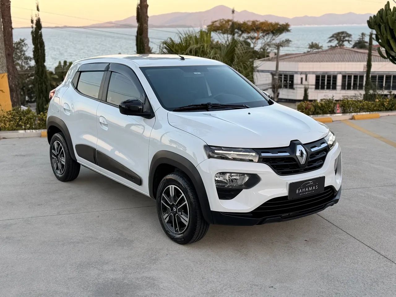Renault Kwid Intense 1.0 Flex 12V 5P Mec. 2023 - Foto 2