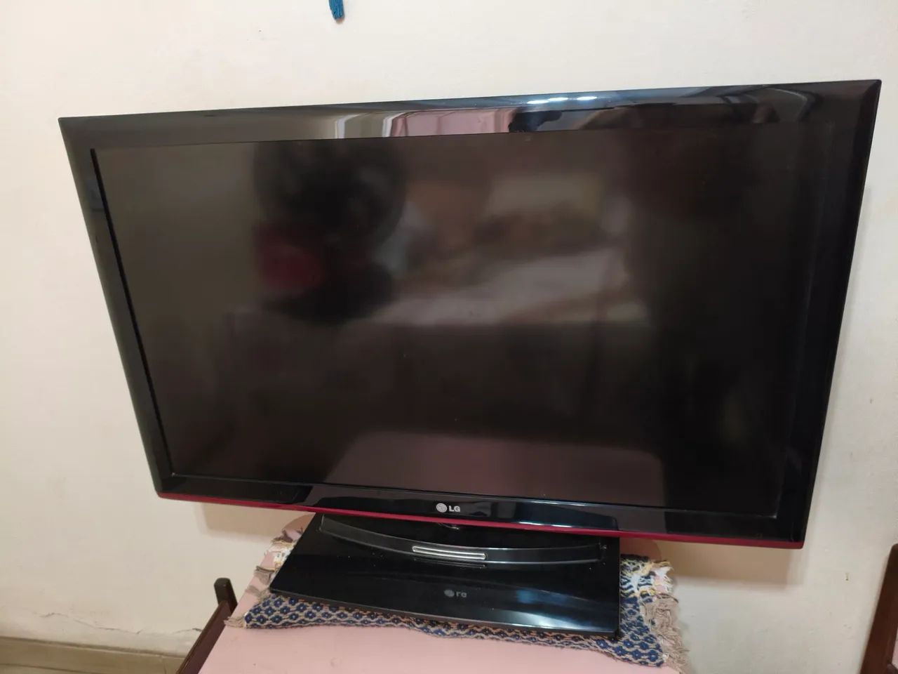 Vende-se televisão LG com a placa principal queimada  - Foto 5
