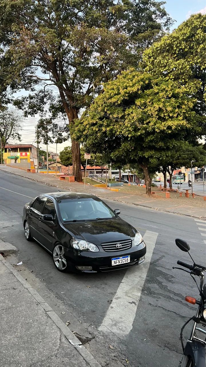 Toyota Corolla XLI 1.6 16V 110cv Mec. 2004