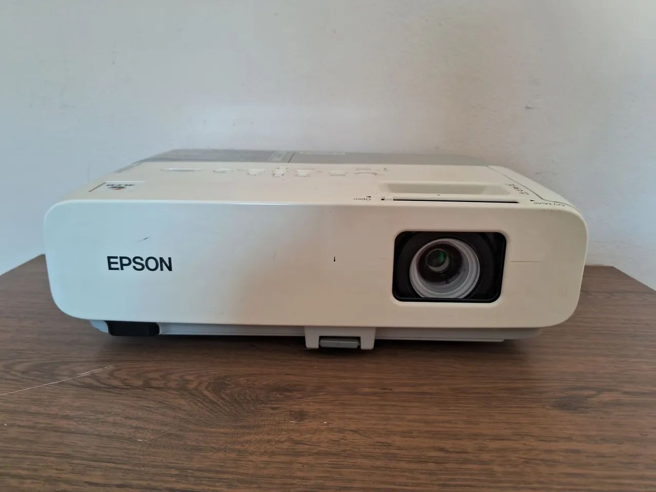 Projetor  Epson  824+