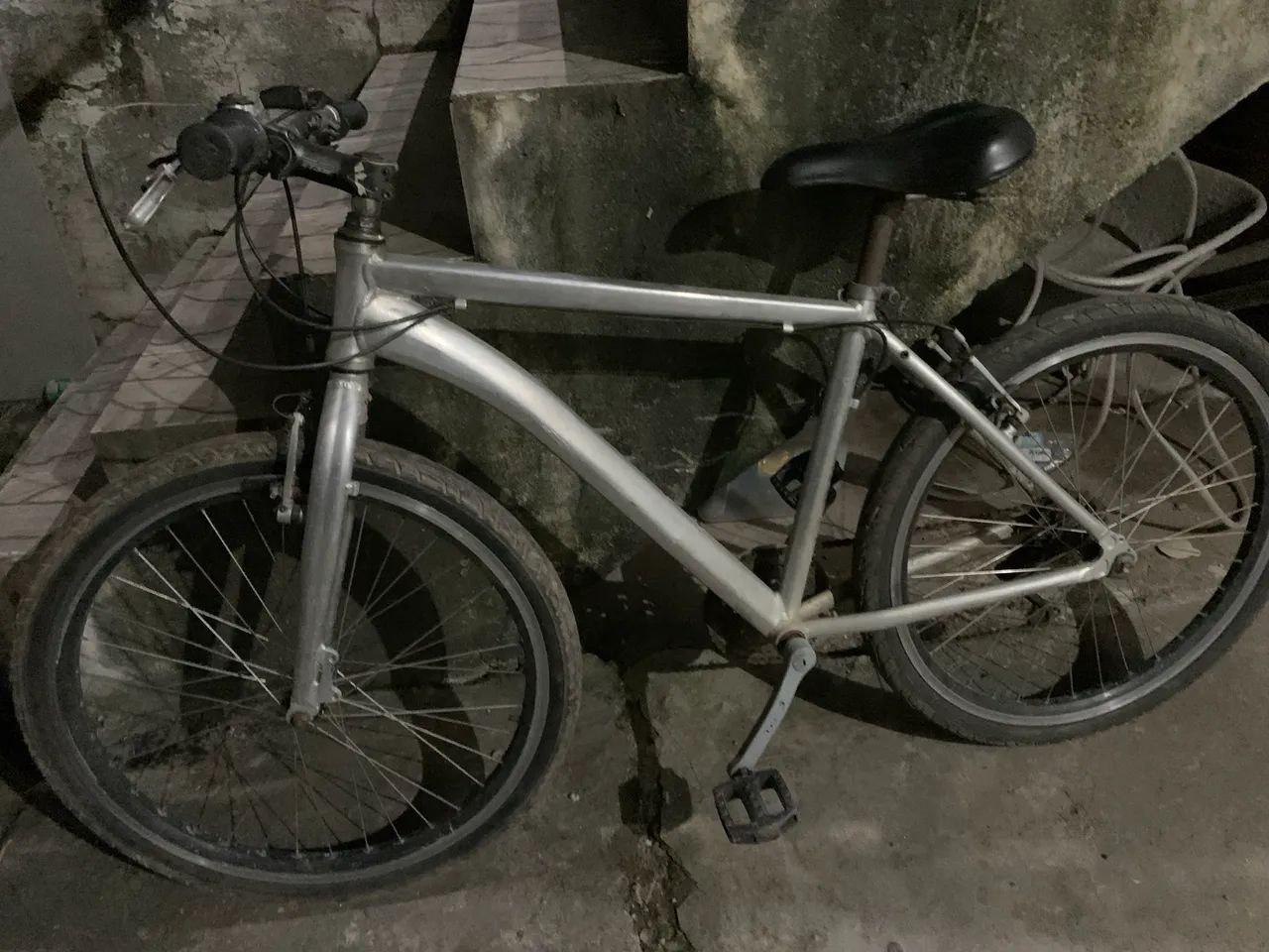 Bicleta aro 26 toda de  alumínio  - Foto 5