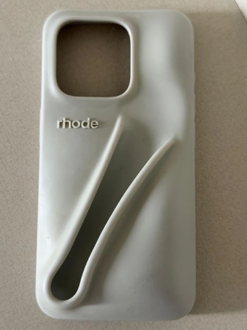 Capinha de Iphone 14 Pro da Rhode - Foto 4