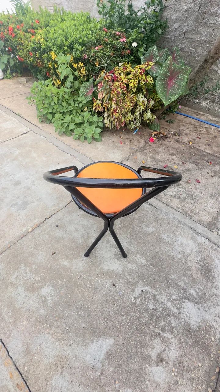 Vendo conjunto com 4 cadeiras  - Foto 3