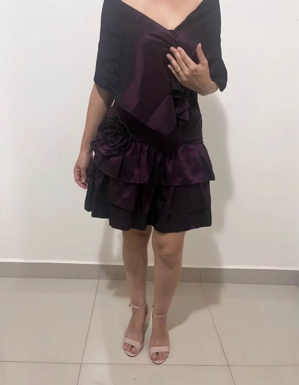 Oportunidade Vestido Festa Drapeado com Echarpe 