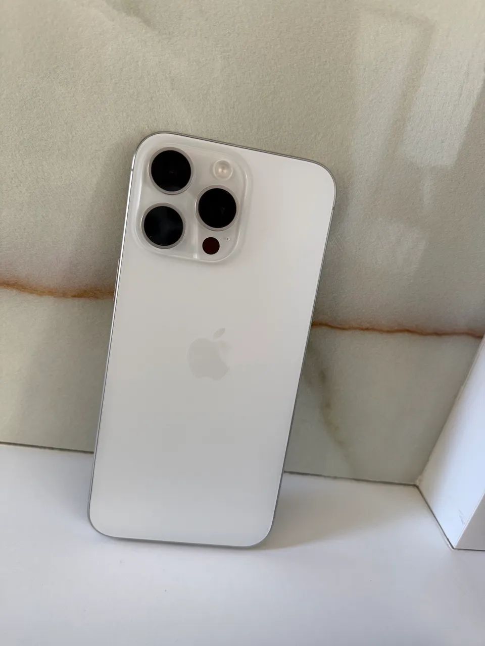 Iphone 15 pro max 256 GB Branco - Foto 3